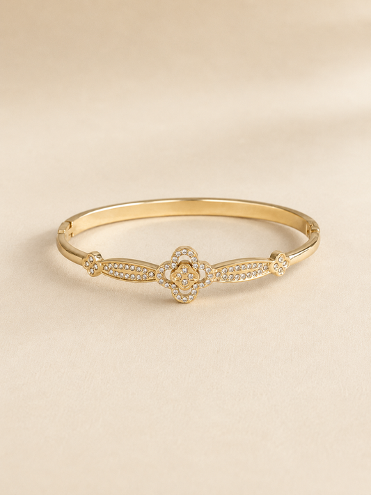 Sparkle Clover Bangle
