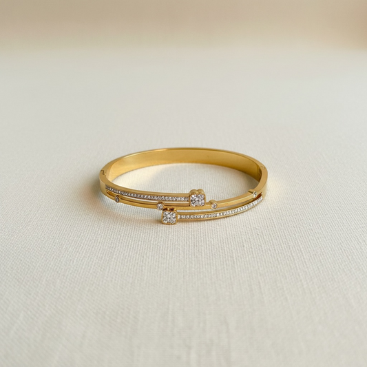 Mini Clover Bangle